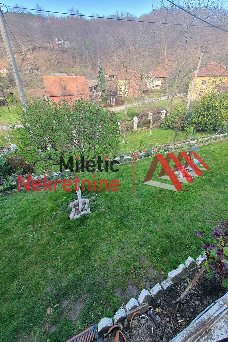2-11.jpg